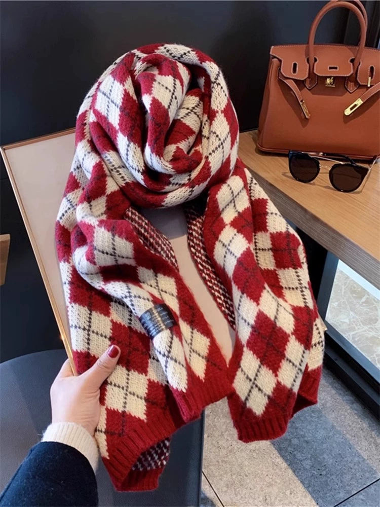 Women's Retro Diamond Wool Scarf