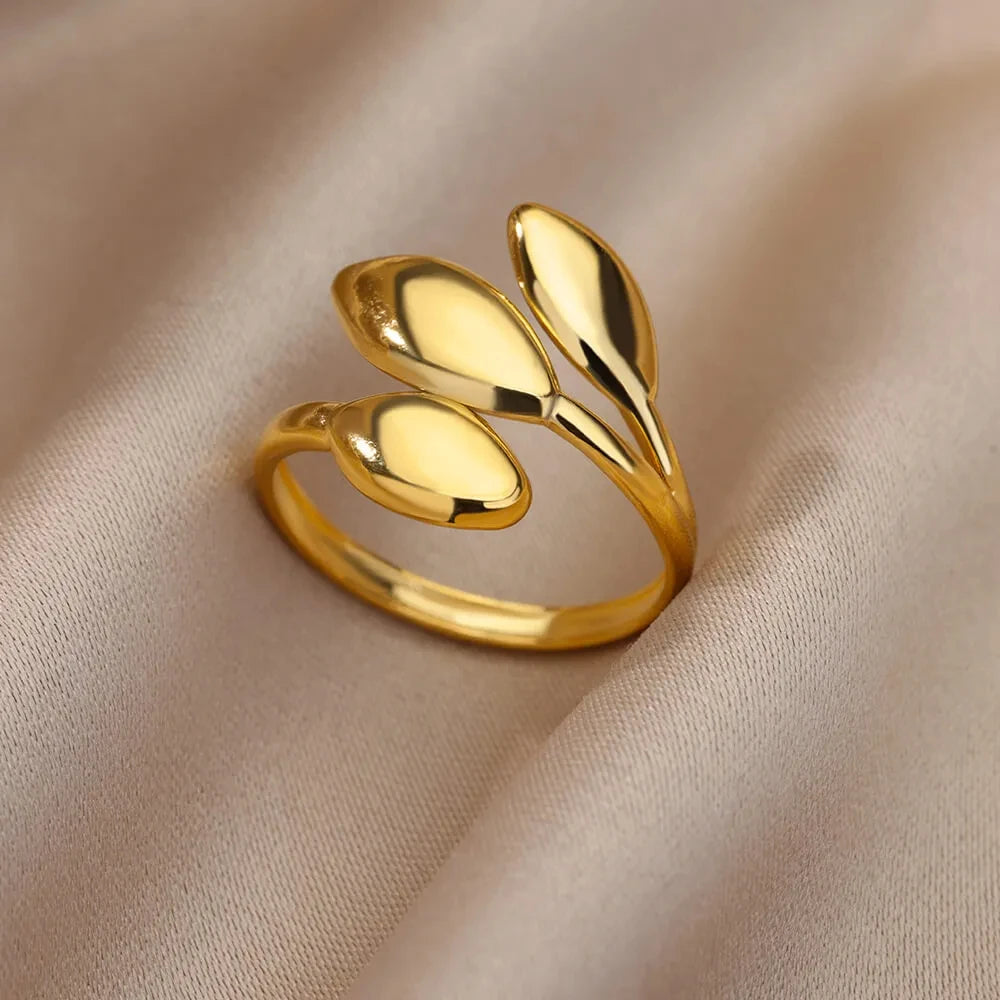 The It Girl Ring Collection