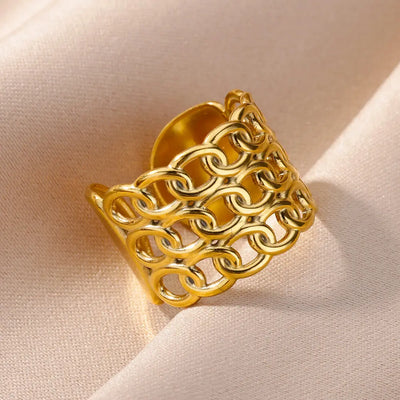 The It Girl Ring Collection
