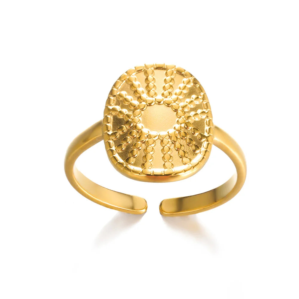 The It Girl Ring Collection