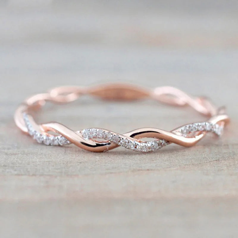 Evermore Twist Ring