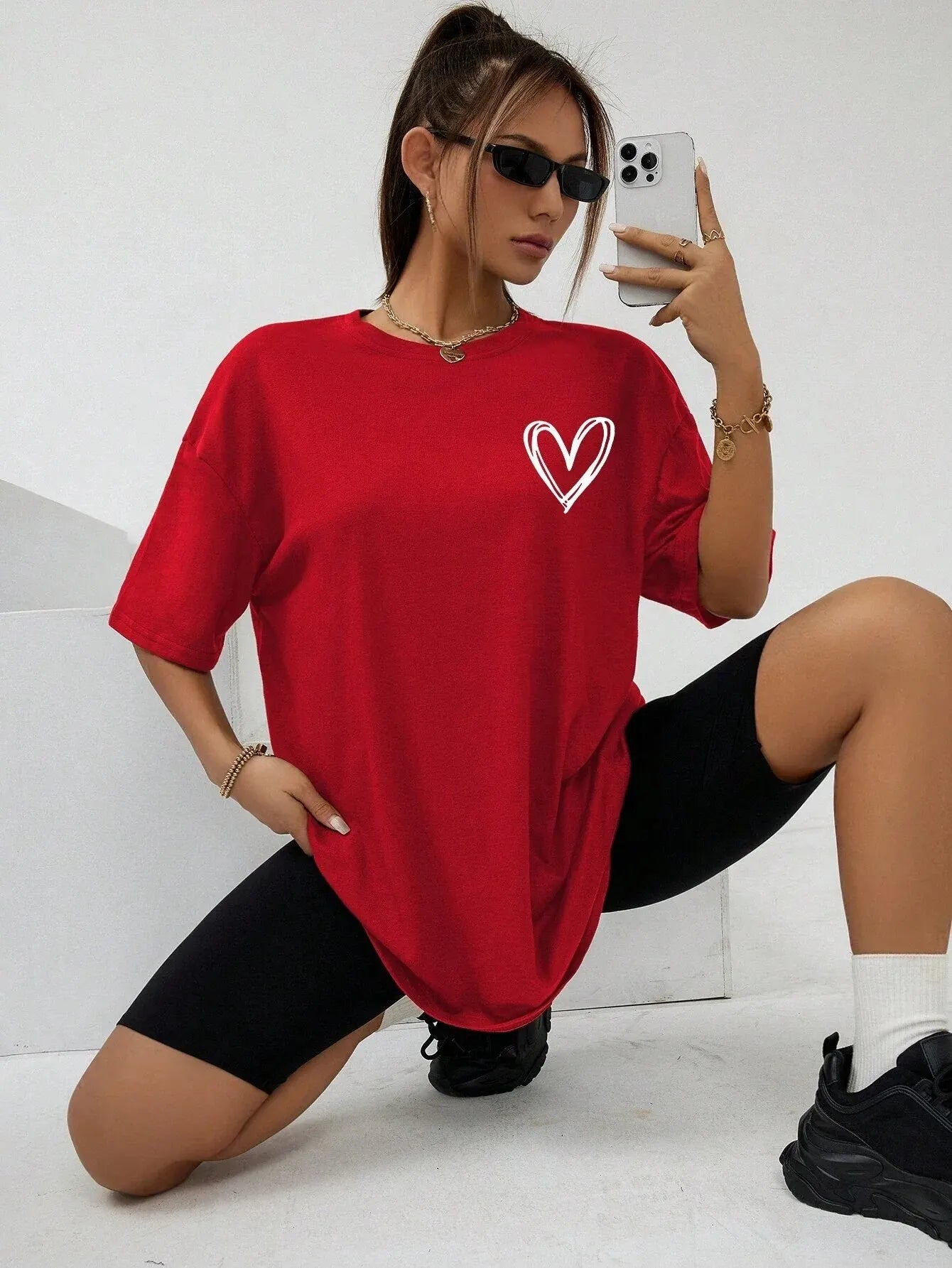 Simple Heart Print Graphic Tee