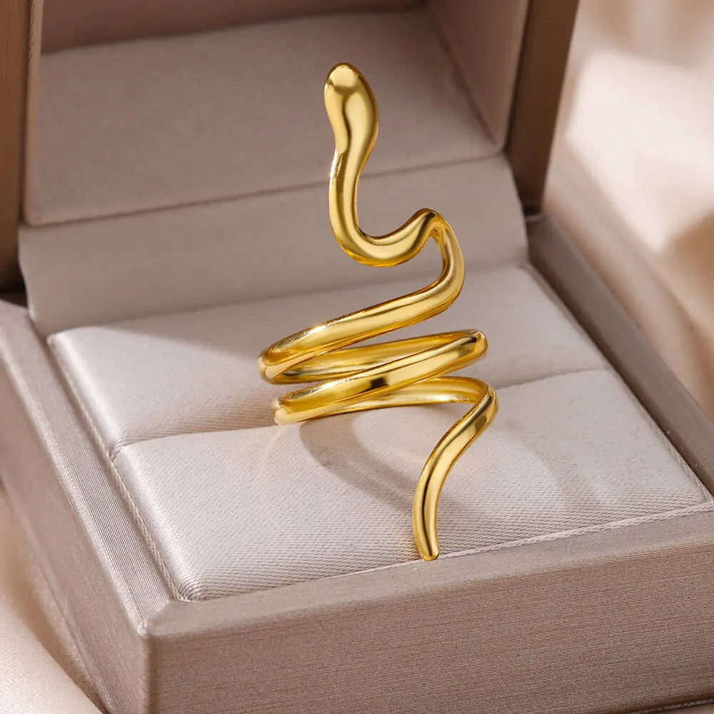 The It Girl Ring Collection