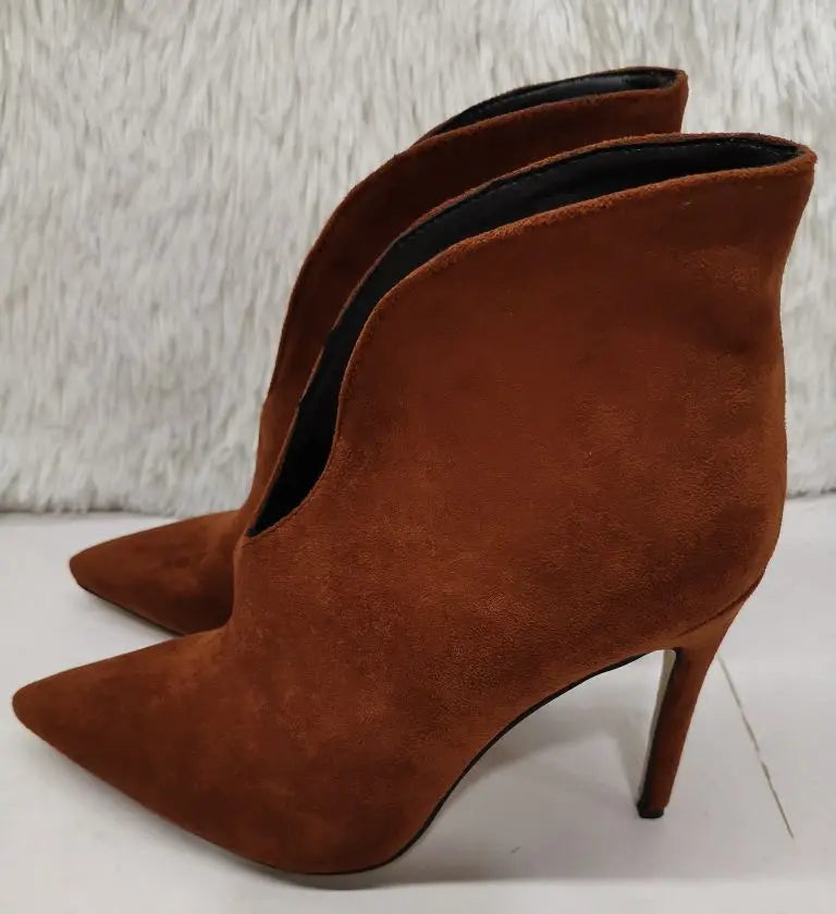 Women's Crescent Cutout Pointed Toe Stiletto Ankle Boots