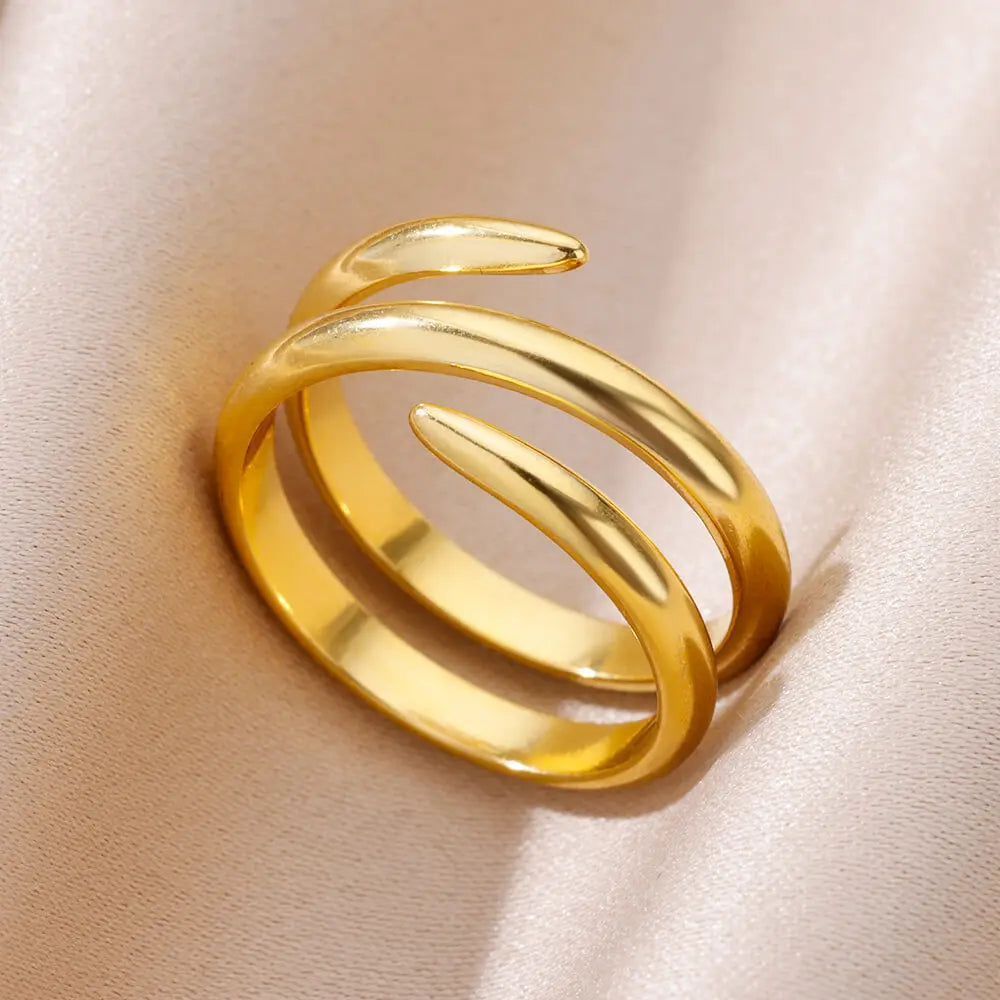 The It Girl Ring Collection